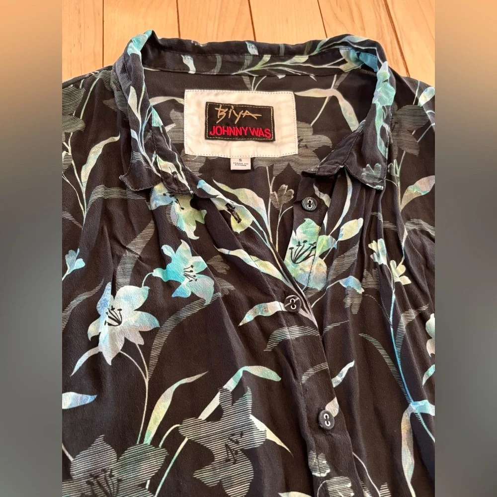 Johnny Was Biya Zabi Blouse Floral Print Silk Button Down Small - Picture 5 of 8